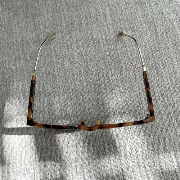 Sojos Bonheur Tortoise Frame Sunglasses with Gold Detail - Picture 3 of 6